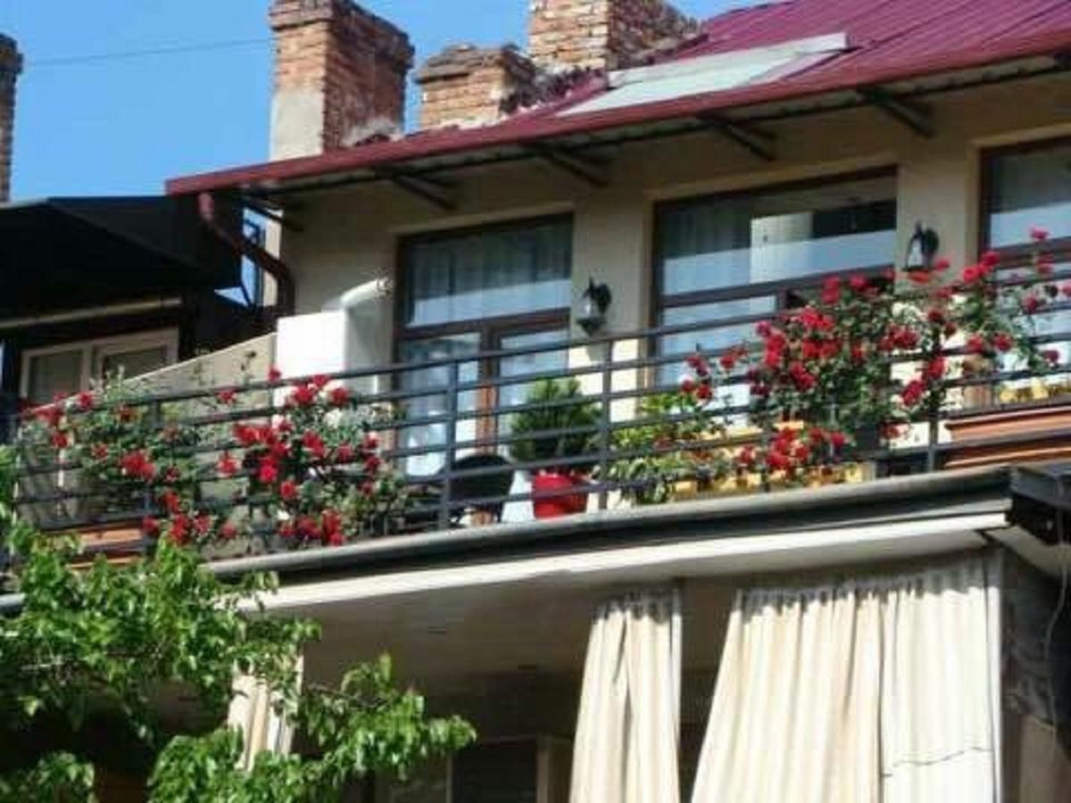 Luxury 4 Bedroom Apartment #1 In The City Center Of Tbilisi Exterior photo